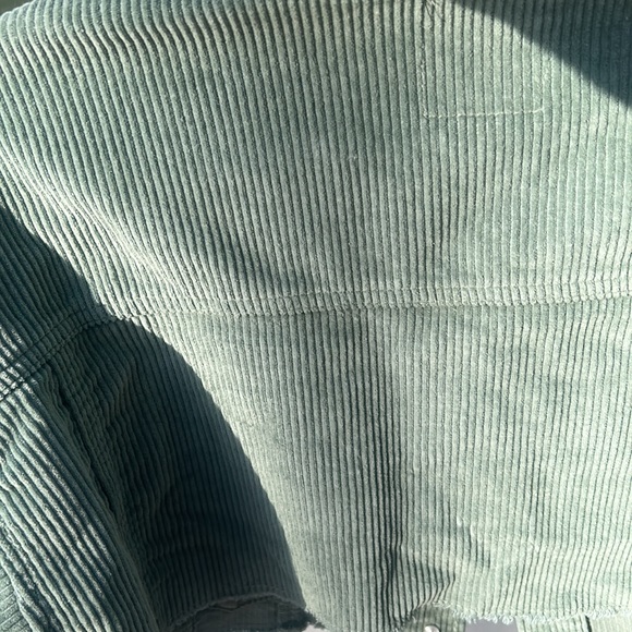 Forever 21 Trendy Cropped Olive Army Green Frayed Corduroy Jacket sz M NWOT cute - Picture 16 of 17